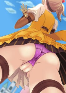 skirts-crotchless-panties-are-an-amazing-combo.jpg